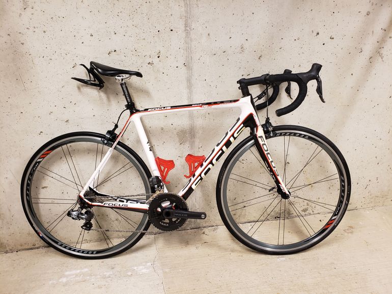 Focus Izalco Pro DI2 used in 53 cm | buycycle Latvia