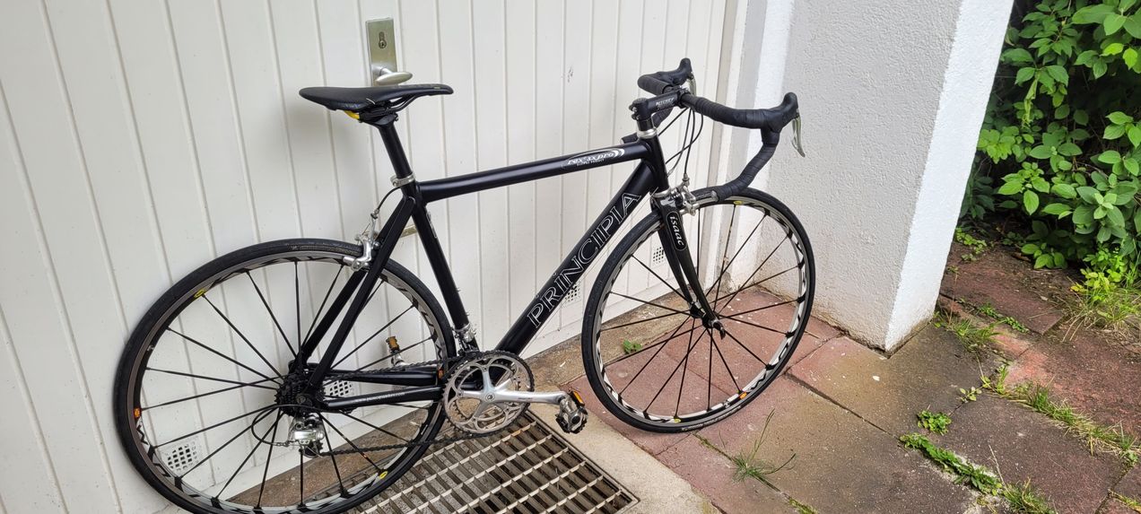 Principia shops road bike