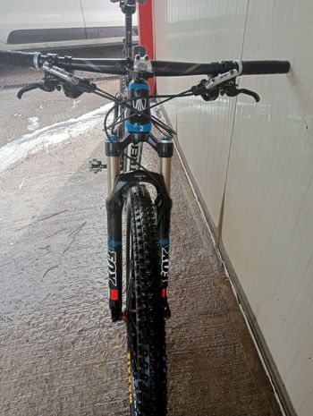 Used Trek Superfly 9.7 2017 2017 Mountainbike, Blue, 27.5 — image 7 of 7