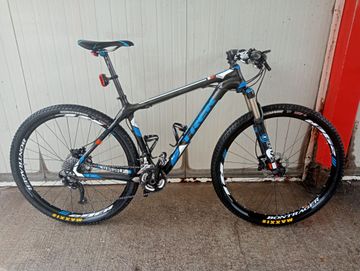 Used Trek Superfly 9.7 2017 2017 Mountainbike, Blue, 27.5 — image 1 of 7