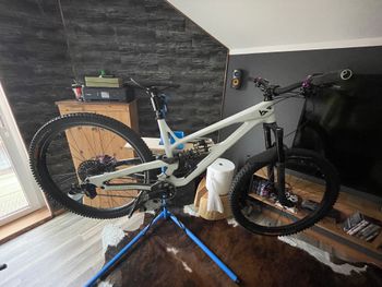 Used YT Industries Jeffsy Core 4 2021 Mountainbike — image 1 of 3