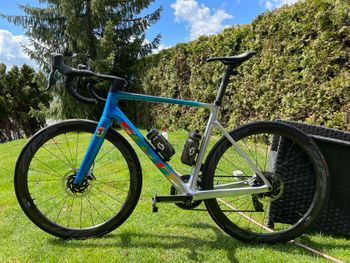 Used Scott SCOTT Addict RC Ultimate 2020 Road & Gravel, Blue — image 5 of 7