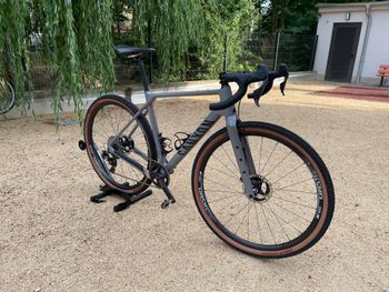 Used Canyon Grizl CF SL 7 2022 Road & Gravel, Light Gray — image 1 of 10