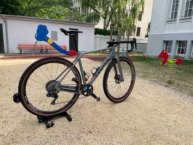 Used Canyon Grizl CF SL 7 2022 Road & Gravel, Light Gray — image 3 of 10
