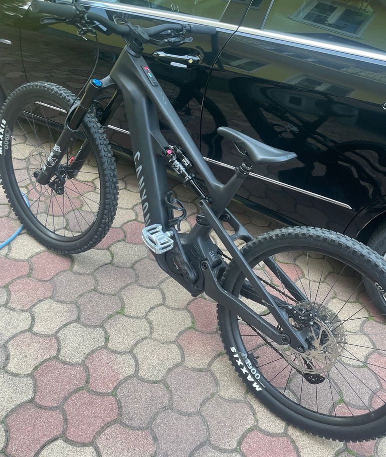 Brugt Canyon Strive:ON CFR Underdog 2024 2024 Mountainbike — billede 4 af 8