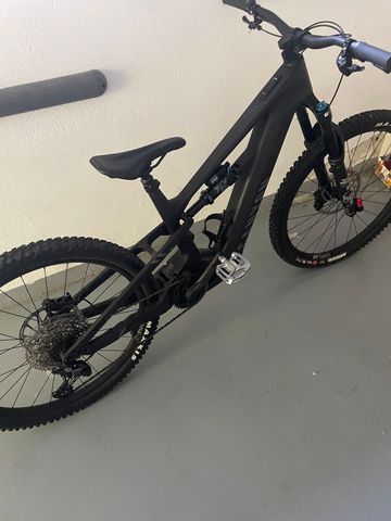 Używany Canyon Strive:ON Shimano Deore 2023 Mountainbike — zdjęcie 3 z 8