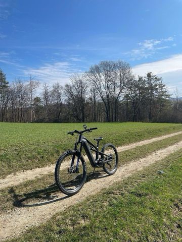 Używany Canyon Strive:ON Shimano Deore 2023 Mountainbike — zdjęcie 6 z 8