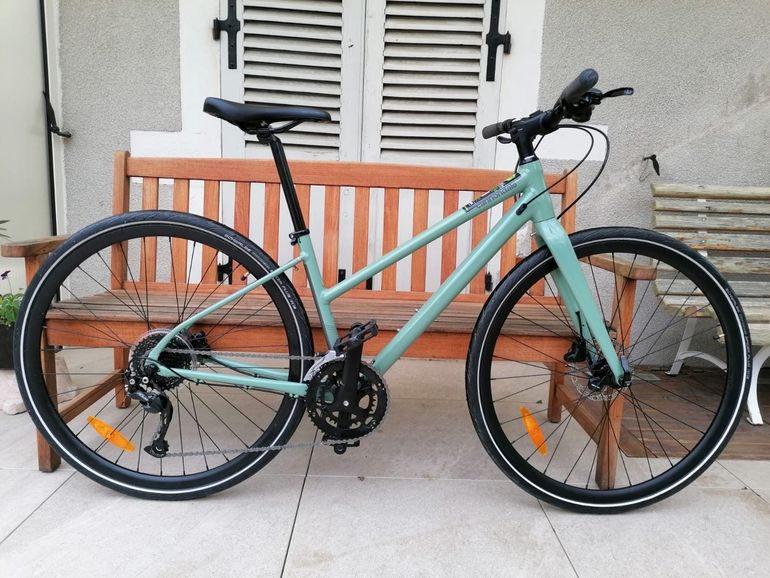 Used Cannondale Quick Women's 3 Remixte 2023 Mountainbike — image 1 of 4