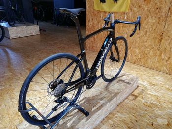 Brugt Pinarello NYTRO E5 ROAD - 105 Di2 2023 2023 Road & Gravel — billede 2 af 5