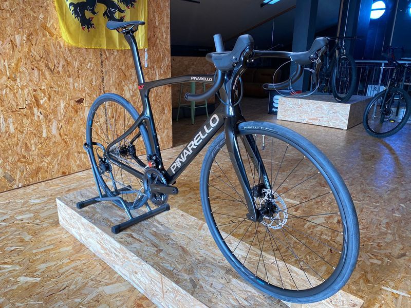 Gebrauchtes Pinarello X1 105 2023 2023 Road & Gravel, Schwarz — Bild 3 von 5