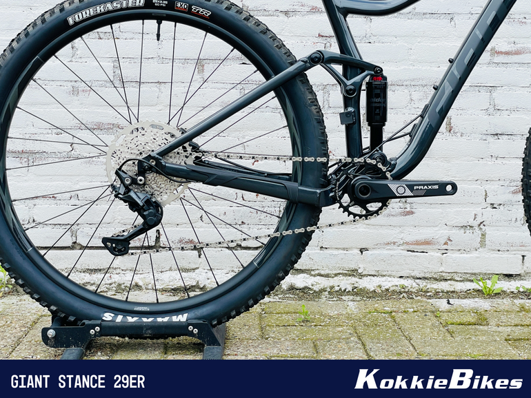 Used Giant Stance 29 2 2022 Mountainbike, Black — image 3 of 6