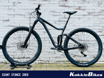 Used Giant Stance 29 2 2022 Mountainbike, Black — image 2 of 6