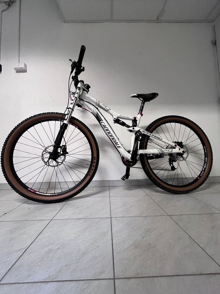 Used Cannondale Scalpel 29er 3 Lefty 2013 Mountainbike, White — image 2 of 12