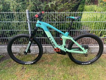 Used CUBE STEREO HYBRID 160 HPC SL 625 27.5 2021 Mountainbike, Green — image 5 of 7