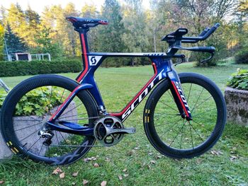 Used Scott Plasma Premium 2018 2018 Road & Gravel, Blue — image 1 of 8