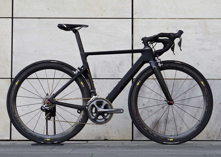 Used Canyon Aeroad CF SLX 7.0 Di2 2015 Road & Gravel, Black — image 1 of 8