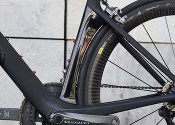 Used Canyon Aeroad CF SLX 7.0 Di2 2015 Road & Gravel, Black — image 4 of 8