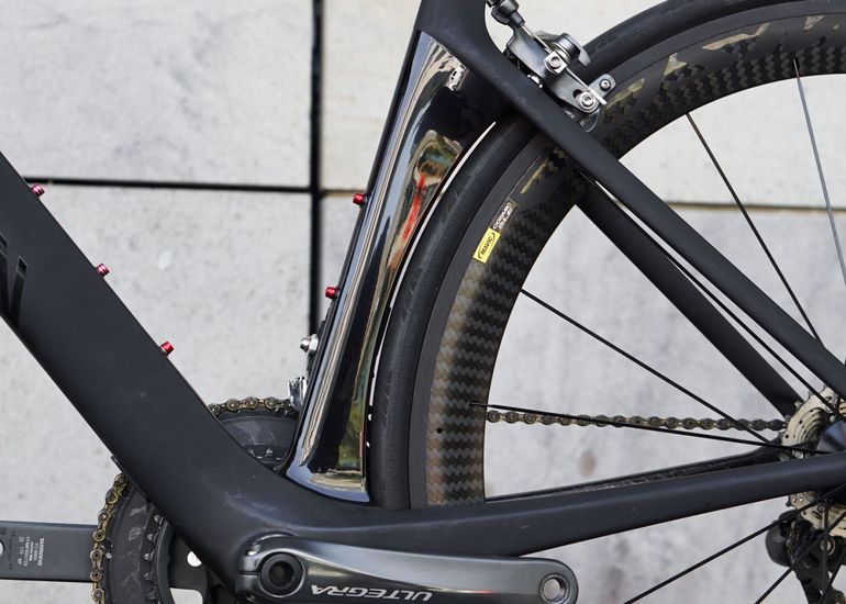 Used Canyon Aeroad CF SLX 7.0 Di2 2015 Road & Gravel, Black — image 4 of 8