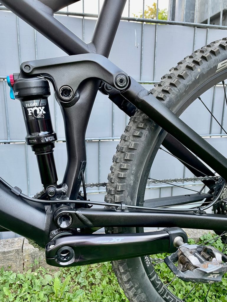 Used Canyon Nerve 9.9 2015 Mountainbike, Schwarz — image 8 of 12