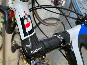 Used Pinarello FP3 2018 Road & Gravel, Blau — image 9 of 19