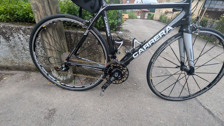 【特別値下げ】カレラ　NITRO　SL　 カーボンロードバイク カレラ NITRO SL 105搭載、特別カラーのビギナーにうってつけな