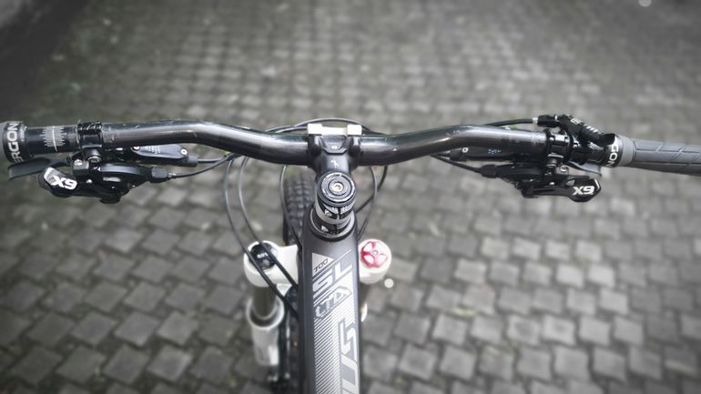 Tweedehands Scott Genius 700 SL Mountainbike — afbeelding 23 van 24
