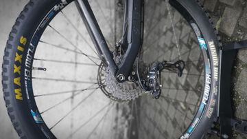 Used Scott Genius 700 SL Mountainbike, Black — image 9 of 24