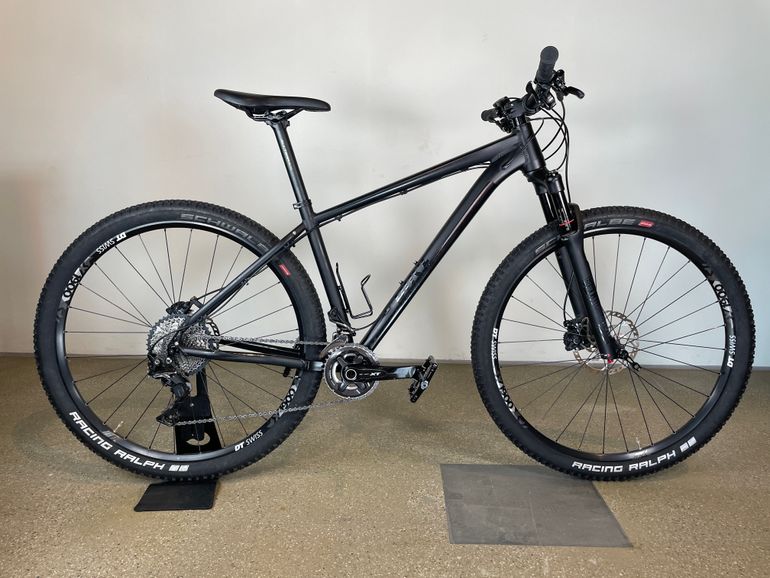 Used Rose COUNT SOLO 4 2018 Mountainbike, Black — image 1 of 5