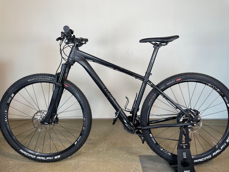 Used Rose COUNT SOLO 4 2018 Mountainbike, Black — image 3 of 5