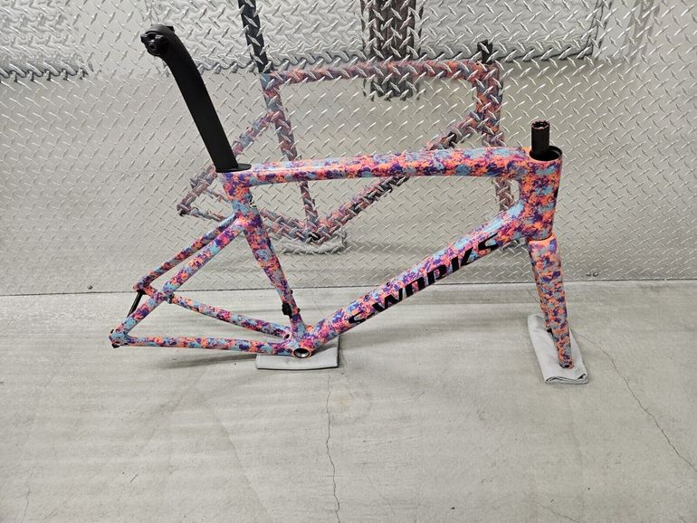 Used Specialized Tarmac SL7 Frameset 2024 2024 Road & Gravel — image 1 of 10