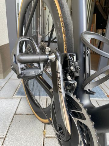 Tweedehands Canyon Ultimate CFR Disc eTap 2022 2022 Road & Gravel — afbeelding 11 van 13