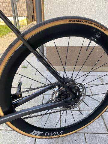Tweedehands Canyon Ultimate CFR Disc eTap 2022 2022 Road & Gravel — afbeelding 8 van 13