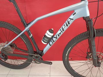 Olympia IRON PRO Shimano XT 12S 2024 Mountainbike usato, Grigio chiaro — immagine 2 di 7