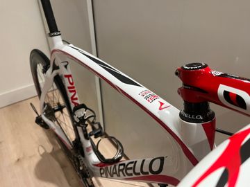 Używany Pinarello Dogma 60.1 2011 2011 Road & Gravel — zdjęcie 9 z 20