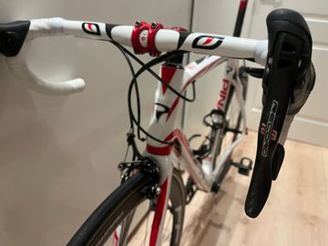 Używany Pinarello Dogma 60.1 2011 2011 Road & Gravel — zdjęcie 8 z 20