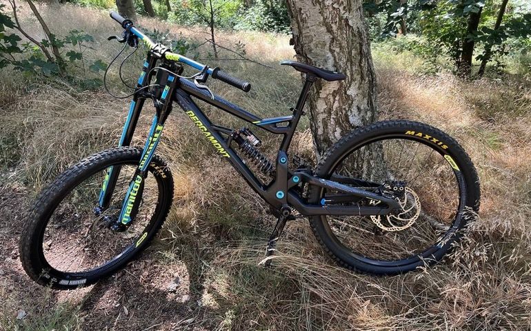 Used Bergamont Straitline Team 2019 Mountainbike, Black — image 2 of 6