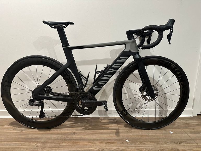 Used Canyon Aeroad CF SL 7 Disc 2022 2022 Road & Gravel, Schwarz — image 1 of 7