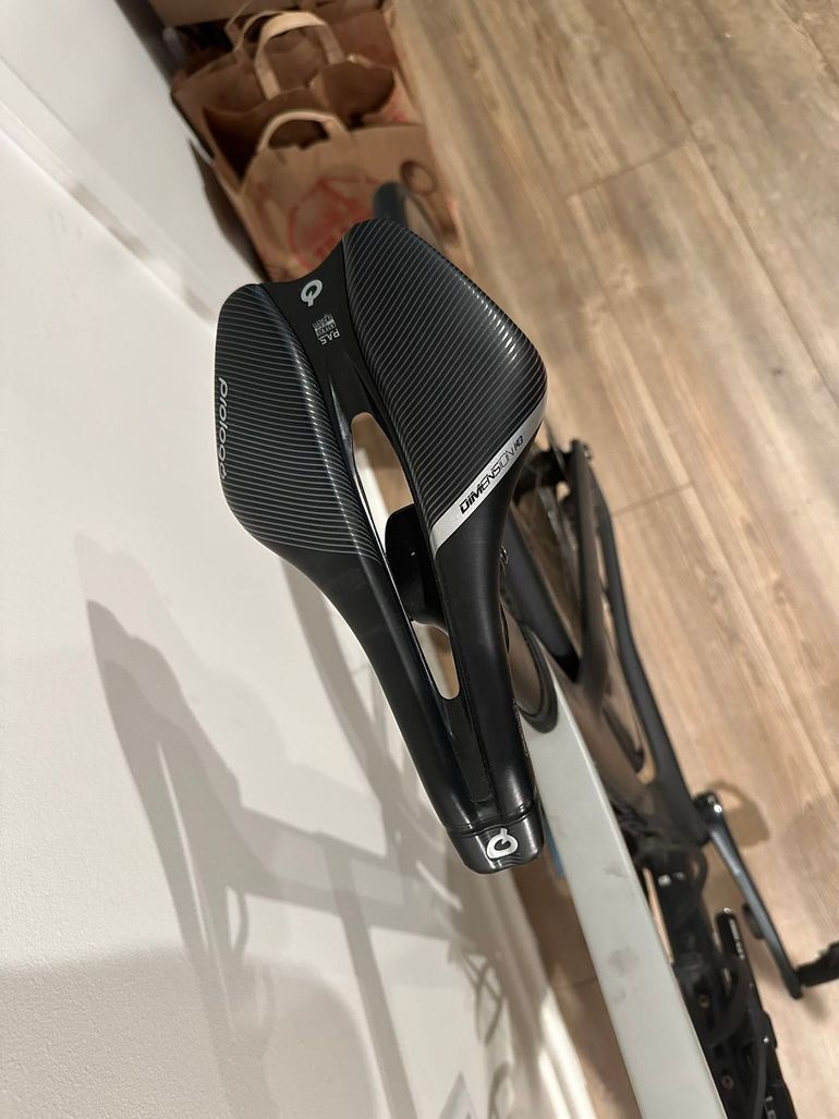 Used Canyon Aeroad CF SL 7 Disc 2022 2022 Road & Gravel, Schwarz — image 6 of 7