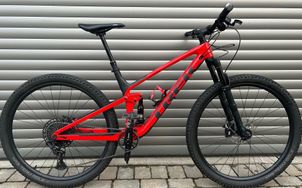 Trek - Top Fuel 9.7 2021, 2021