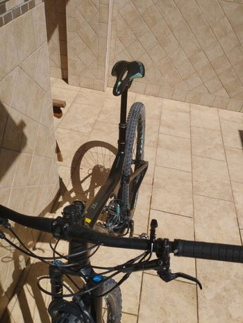Used Orbea OIZ H30 2020 2020 Mountainbike, Black, 27.5, 29 — image 4 of 6
