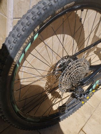 Used Orbea OIZ H30 2020 2020 Mountainbike, Black, 27.5, 29 — image 3 of 6