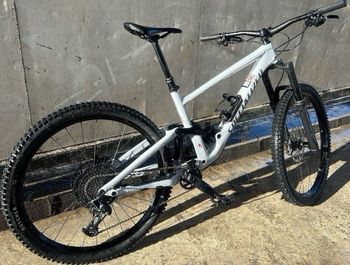 Specialized - Enduro Comp 2024, 2024