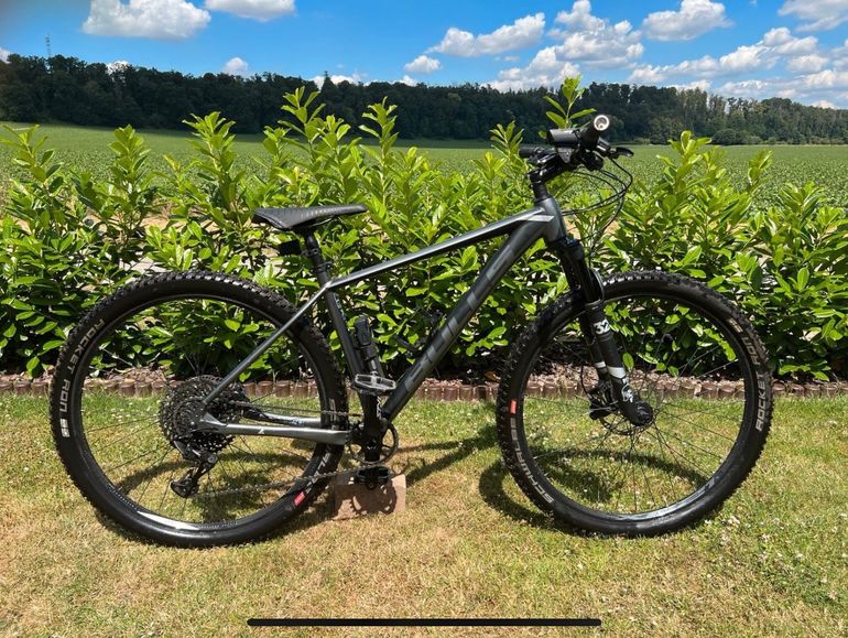 Used BULLS Copperhead 3 RS 27.5 2022 Mountainbike, Light Gray — image 1 of 11