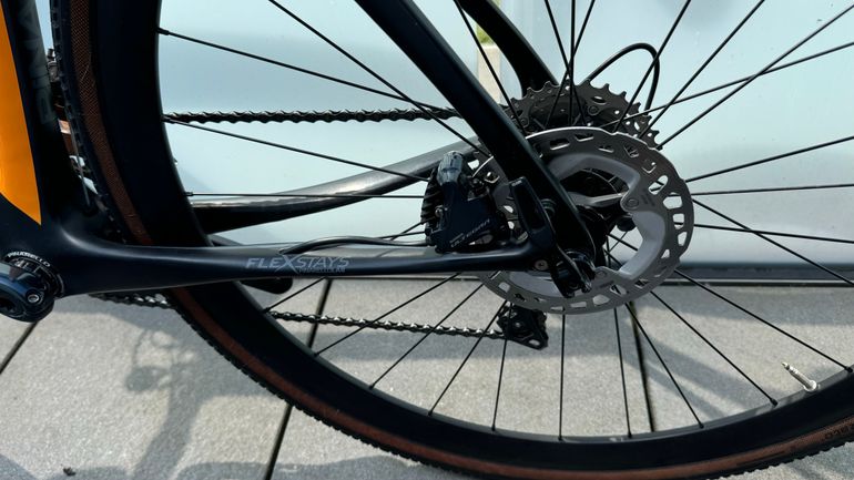 Used Pinarello GAN GR DISK 2019 Frameset 2019 Road & Gravel, Light Gray — image 8 of 12