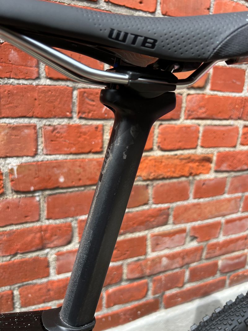 Used BMC NEW! URS 01 Four Gravel Carbon/SRAM GX AXS 1x12/Size L/DT-Swiss 2024 Road & Gravel, Green — image 16 of 16