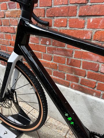 Used BMC NEW! URS 01 Four Gravel Carbon/SRAM GX AXS 1x12/Size L/DT-Swiss 2024 Road & Gravel, Green — image 14 of 16