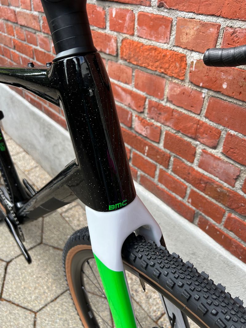 Used BMC NEW! URS 01 Four Gravel Carbon/SRAM GX AXS 1x12/Size L/DT-Swiss 2024 Road & Gravel, Green — image 6 of 16