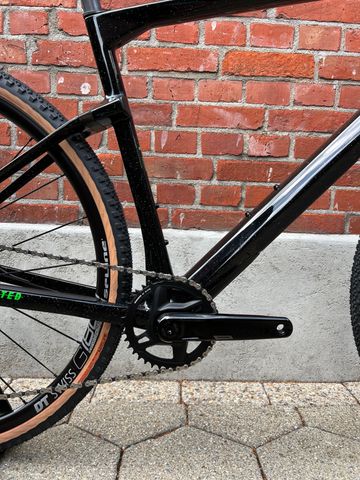 Used BMC NEW! URS 01 Four Gravel Carbon/SRAM GX AXS 1x12/Size L/DT-Swiss 2024 Road & Gravel, Green — image 3 of 16