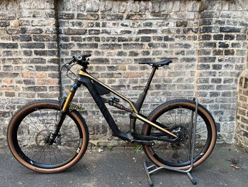 Used Canyon Spectral CFR 9.0 SL 2019 Mountainbike, Schwarz — image 3 of 15