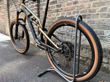 Used Canyon Spectral CFR 9.0 SL 2019 Mountainbike, Schwarz — image 12 of 15